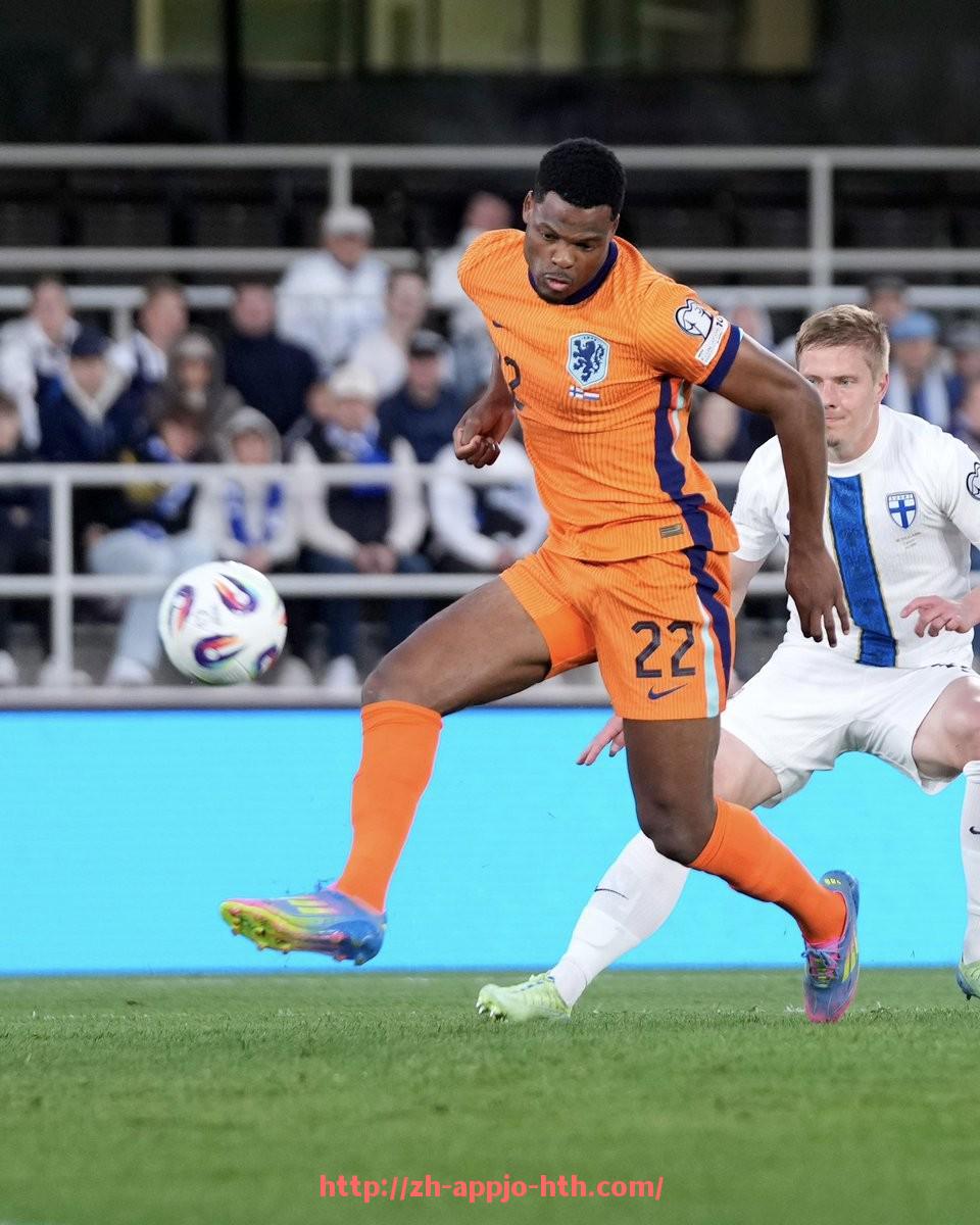 HTH华体会APP下载-世俱杯换人策略分析及比赛影响解读